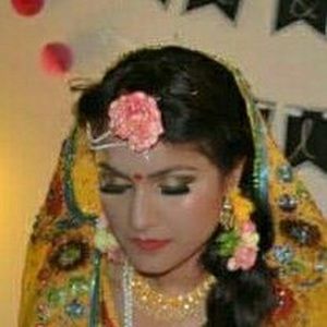 Meet your Posher, Neela